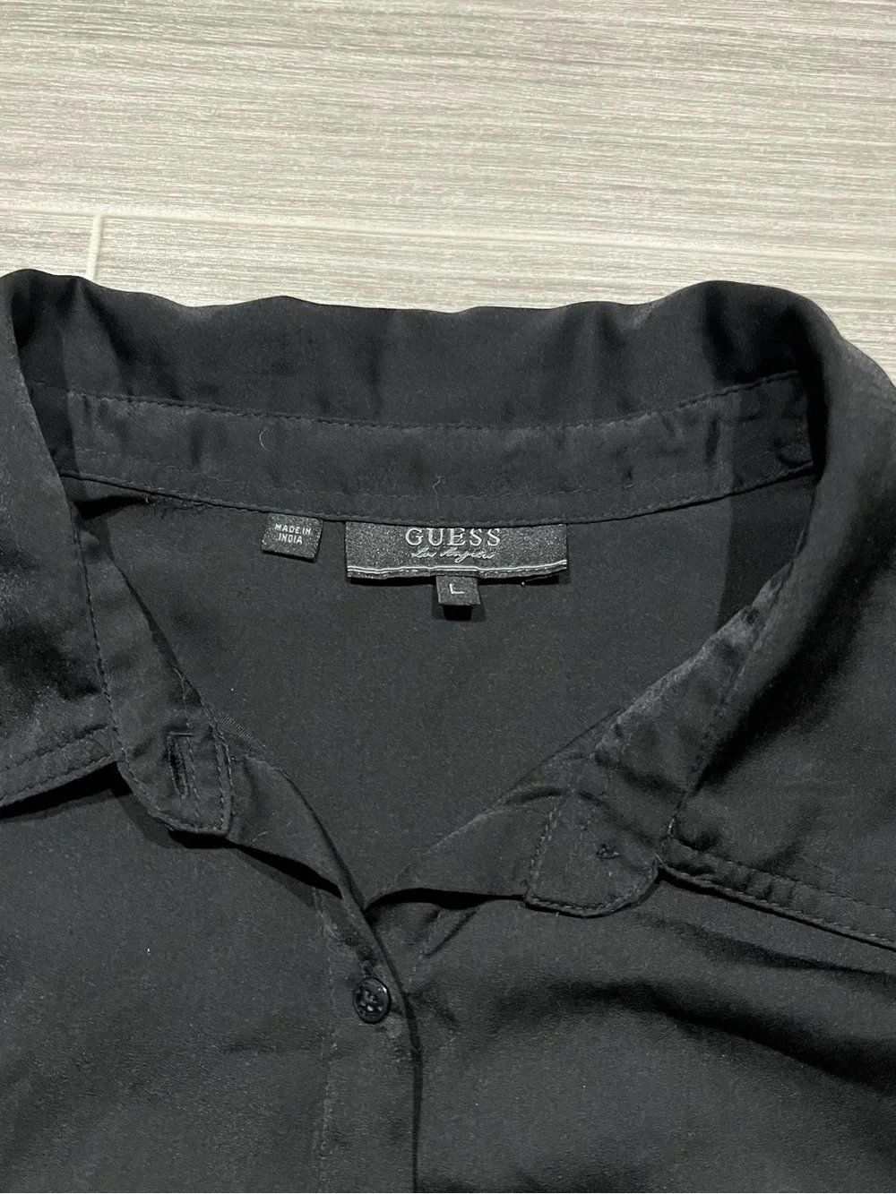 Guess Long Sleeve Black Button-Up Blouse - Large - Women’s - Picture 7 of 16